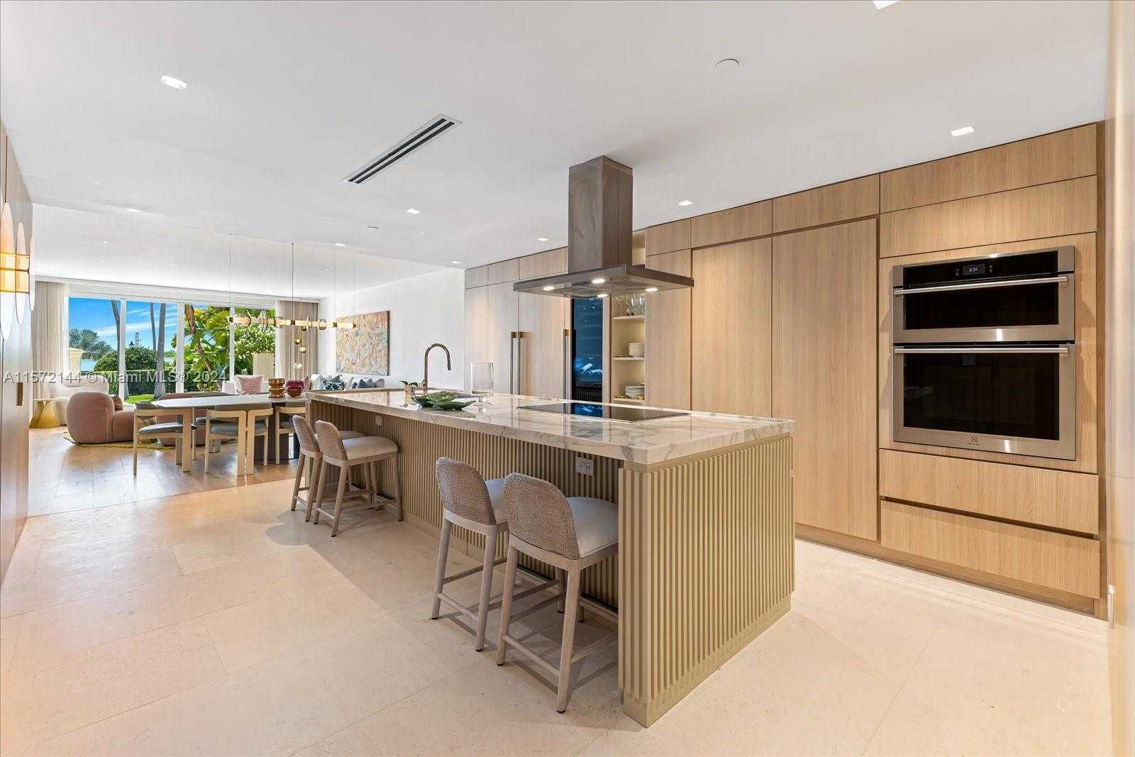 Small Image of 2113 Fisher Island Dr, Miami Beach, FL 33109, USA Number 11