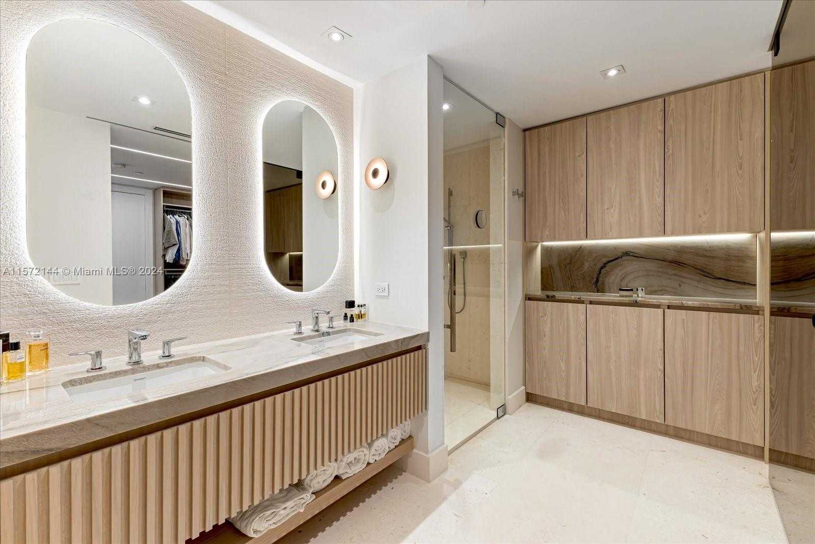 Small Image of 2113 Fisher Island Dr, Miami Beach, FL 33109, USA Number 21