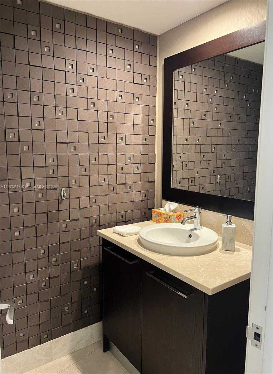 Small Image of 17121 COLLINS AVE #2008, Sunny Isles Beach Number 10