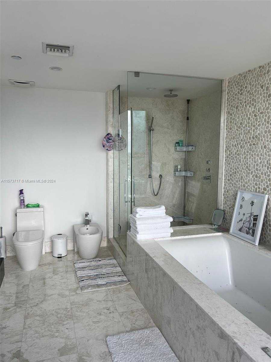 Small Image of 17121 COLLINS AVE #2008, Sunny Isles Beach Number 20