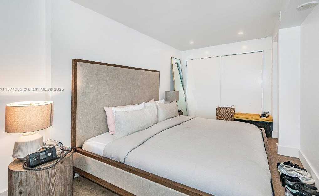 Small Image of 2301 COLLINS AVE #541, Miami Beach Number 16