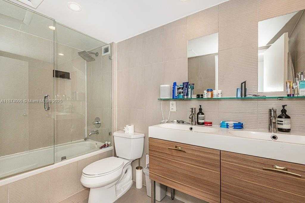 Small Image of 2301 COLLINS AVE #541, Miami Beach Number 19