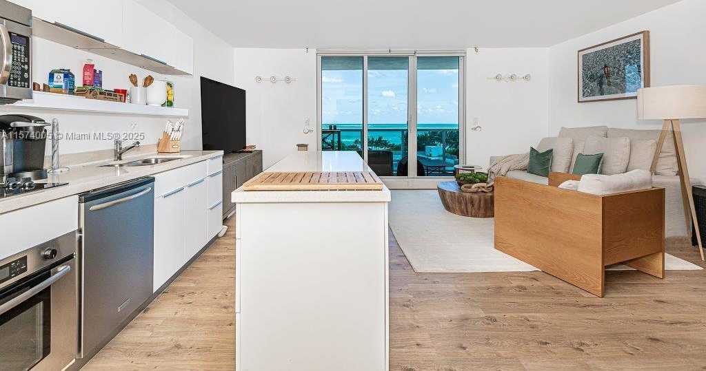 Small Image of 2301 COLLINS AVE #541, Miami Beach Number 5
