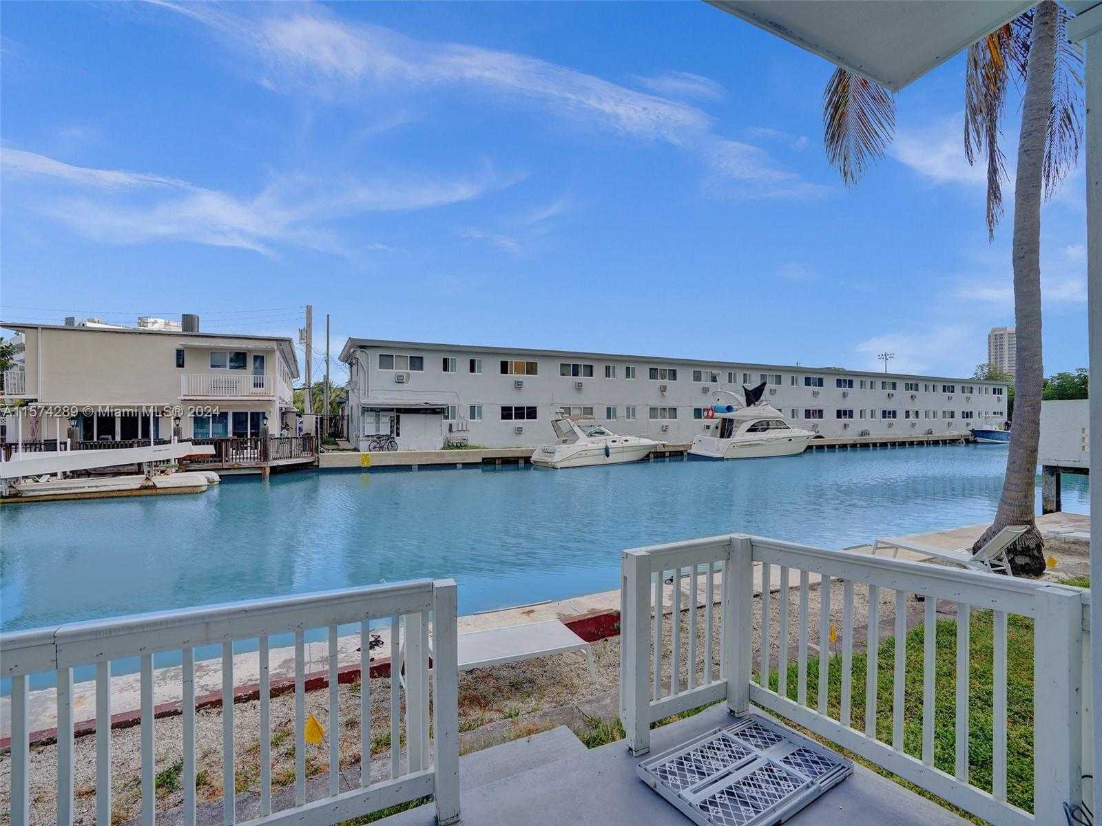 Small Image of 7143 BONITA DR #1-4, Miami Beach Number 11