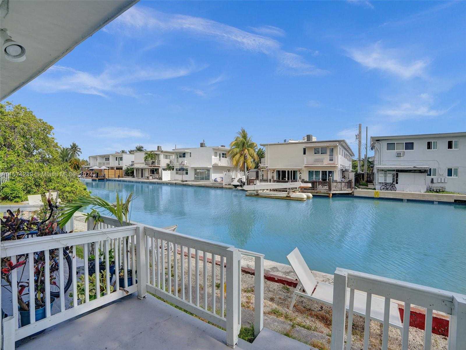 Small Image of 7143 BONITA DR #1-4, Miami Beach Number 13
