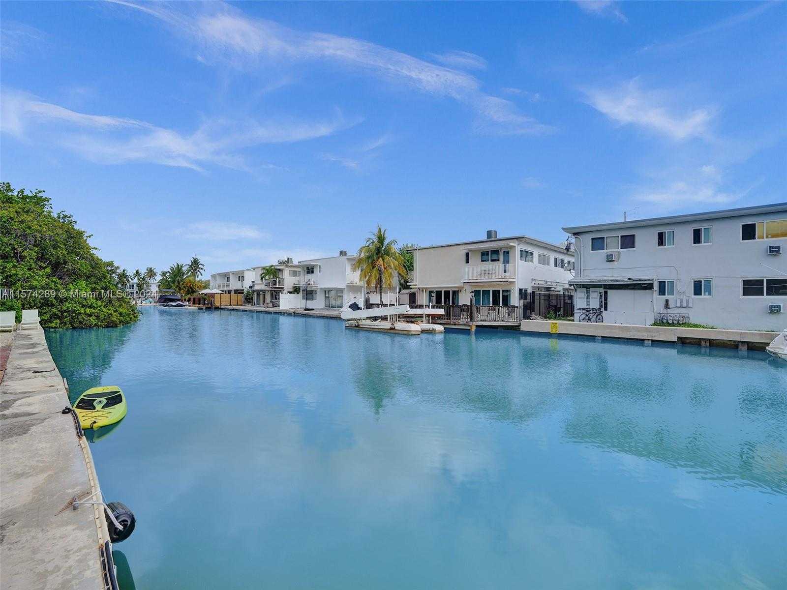 Small Image of 7143 BONITA DR #1-4, Miami Beach Number 18