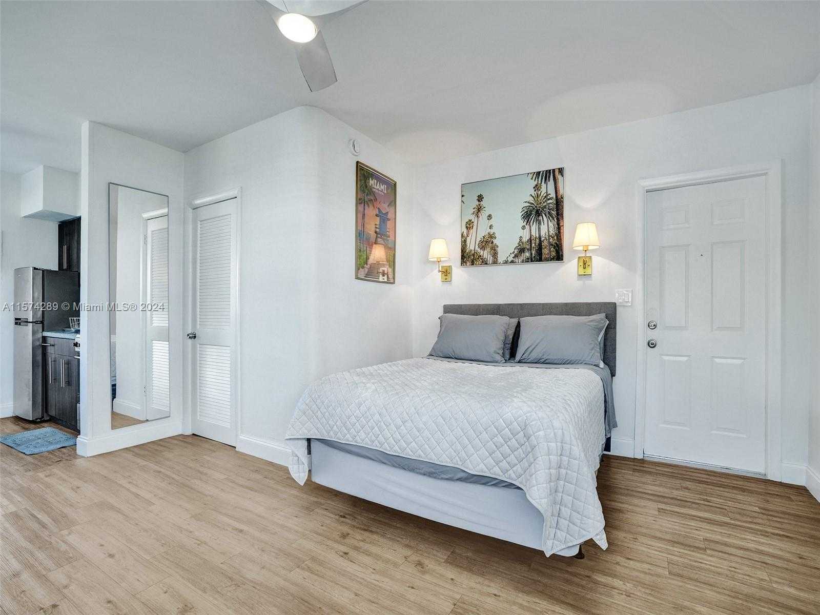 Small Image of 7143 BONITA DR #1-4, Miami Beach Number 2