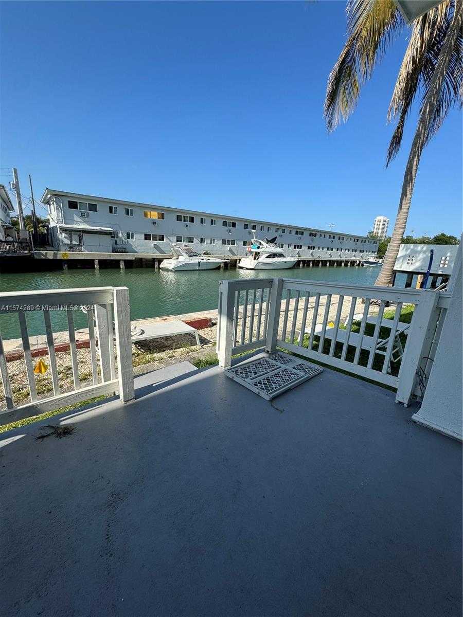 Small Image of 7143 BONITA DR #1-4, Miami Beach Number 26