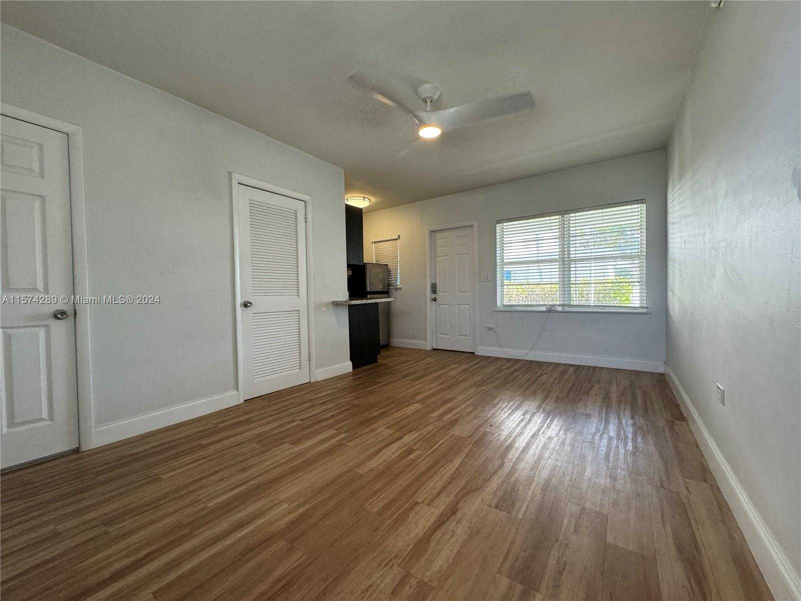 Small Image of 7143 BONITA DR #1-4, Miami Beach Number 28