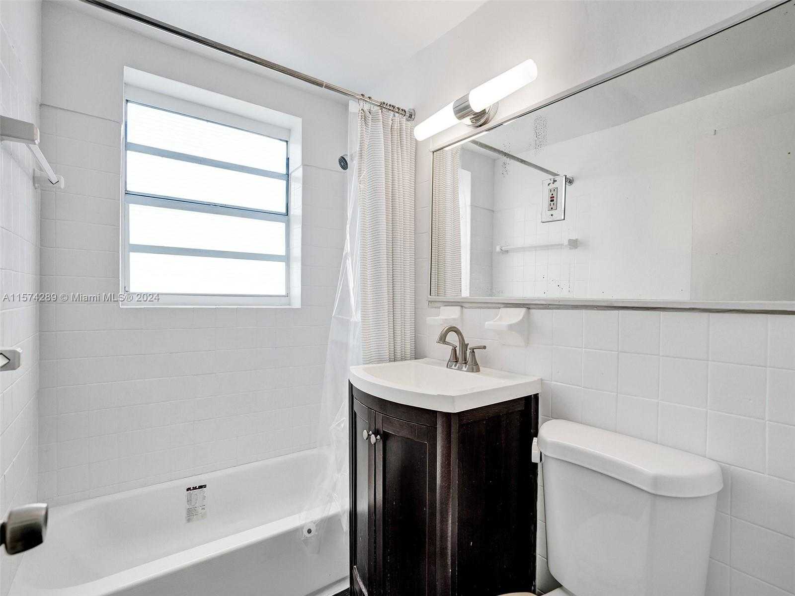 Small Image of 7143 BONITA DR #1-4, Miami Beach Number 7