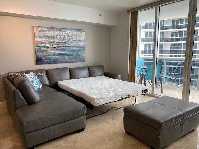 Small Image of 1830 SOUTH OCEAN DR #3509, Hallandale Beach Number 18
