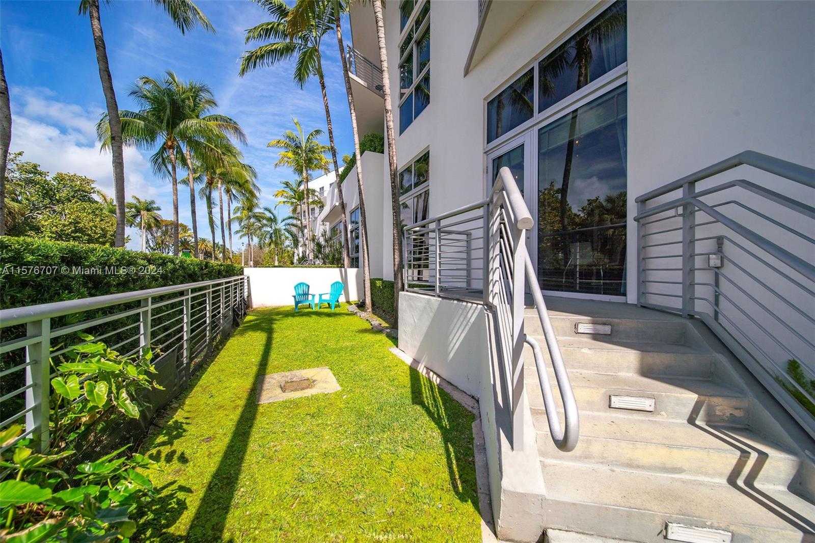 Small Image of 2001 MERIDIAN AVE #103, Miami Beach Number 35