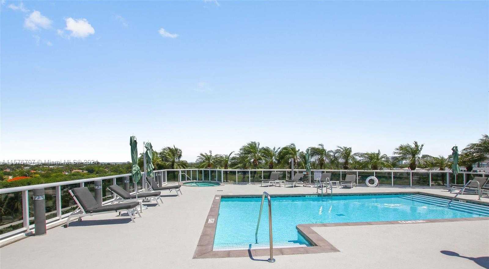 Small Image of 2001 MERIDIAN AVE #103, Miami Beach Number 39