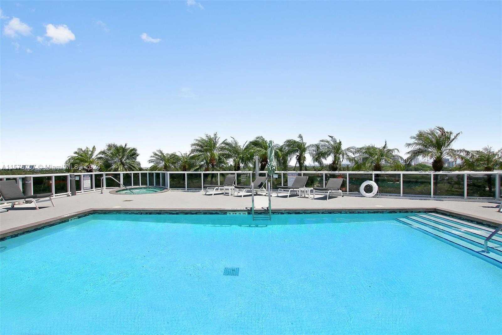 Small Image of 2001 MERIDIAN AVE #103, Miami Beach Number 40