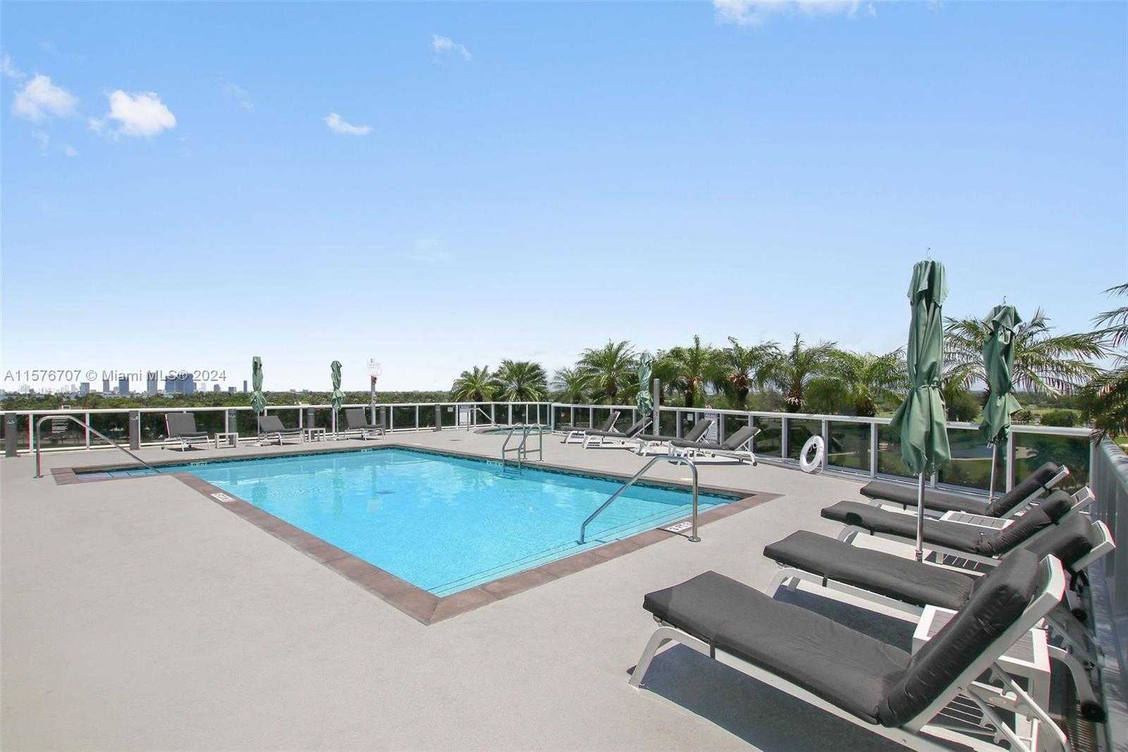 Small Image of 2001 MERIDIAN AVE #103, Miami Beach Number 41