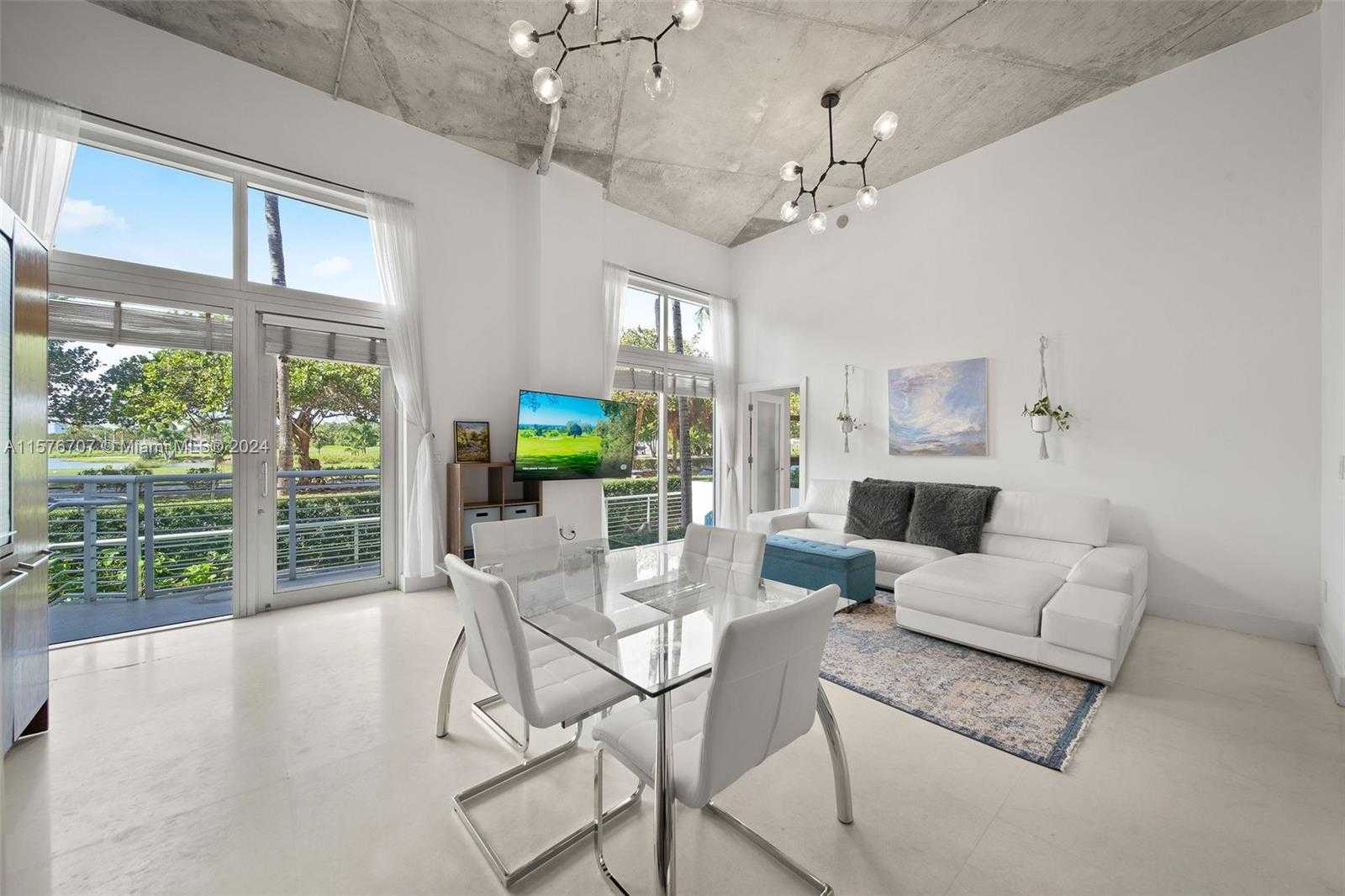 Small Image of 2001 MERIDIAN AVE #103, Miami Beach Number 5