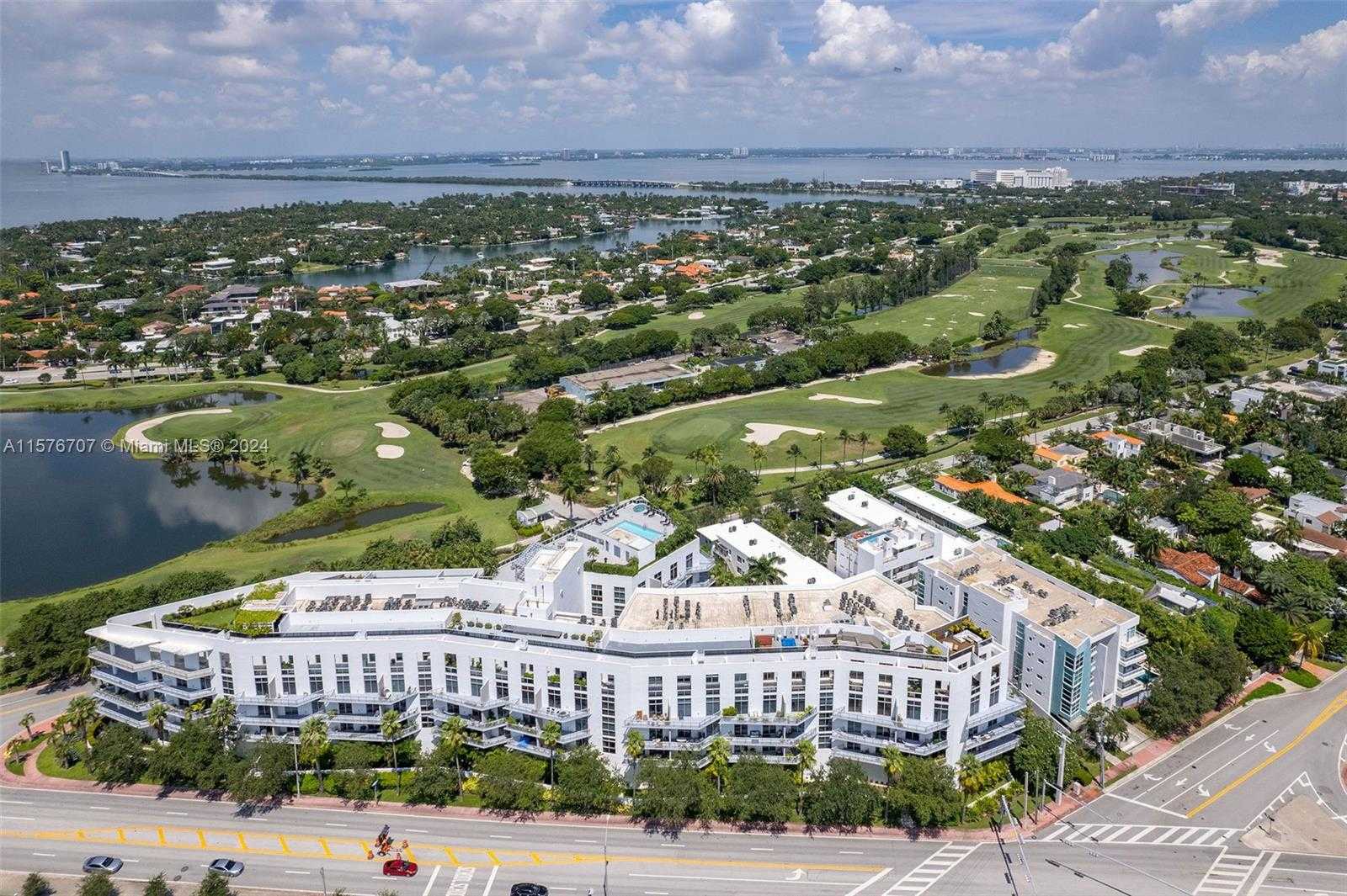 Small Image of 2001 MERIDIAN AVE #103, Miami Beach Number 50