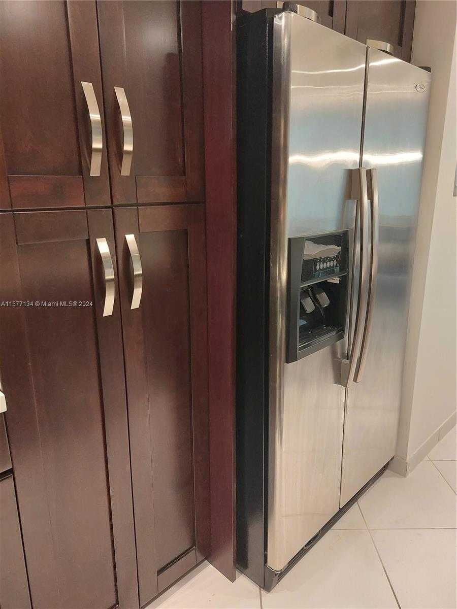 Small Image of 2401 COLLINS AVE #1107, Miami Beach Number 14