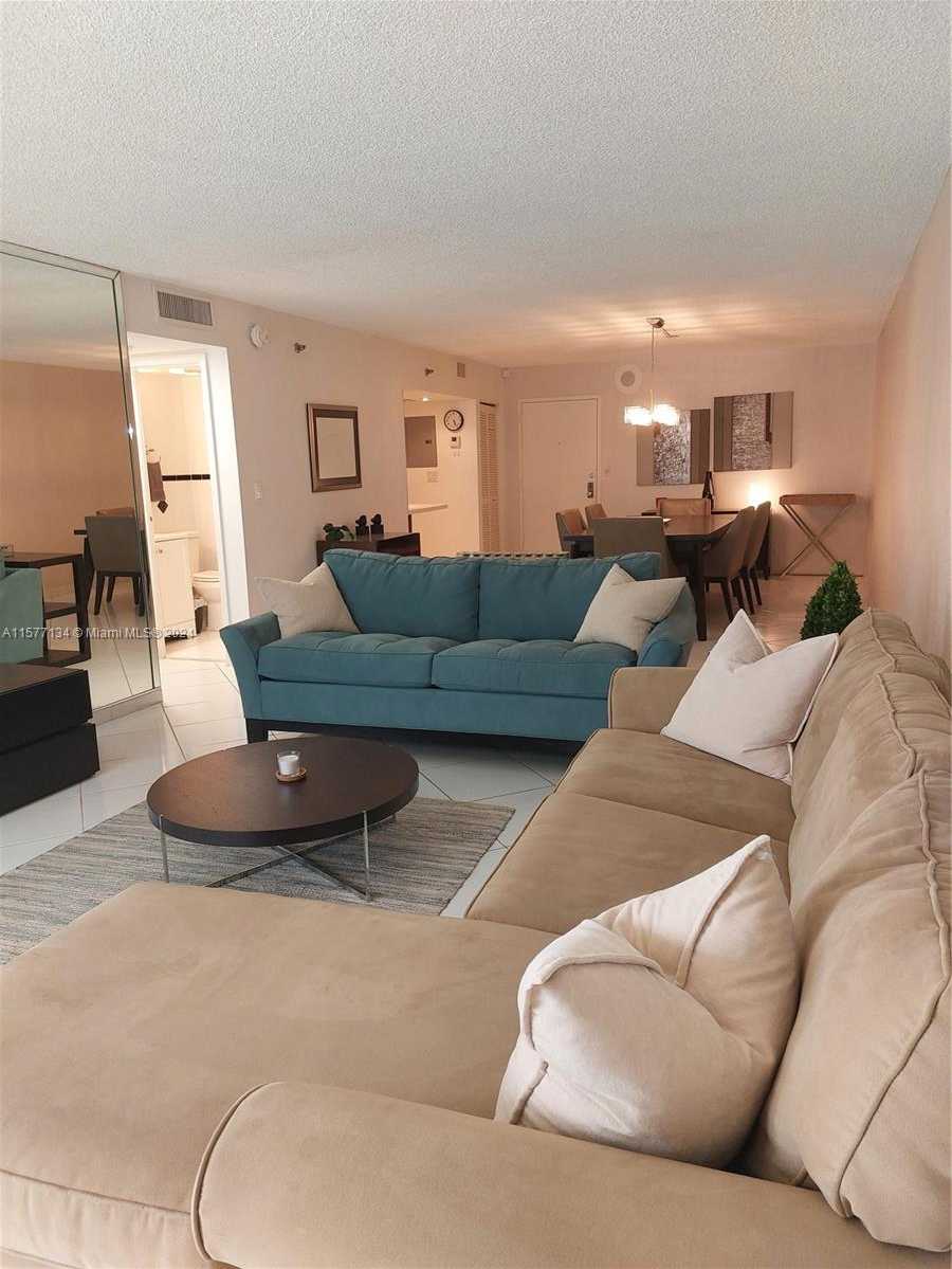 Small Image of 2401 COLLINS AVE #1107, Miami Beach Number 17