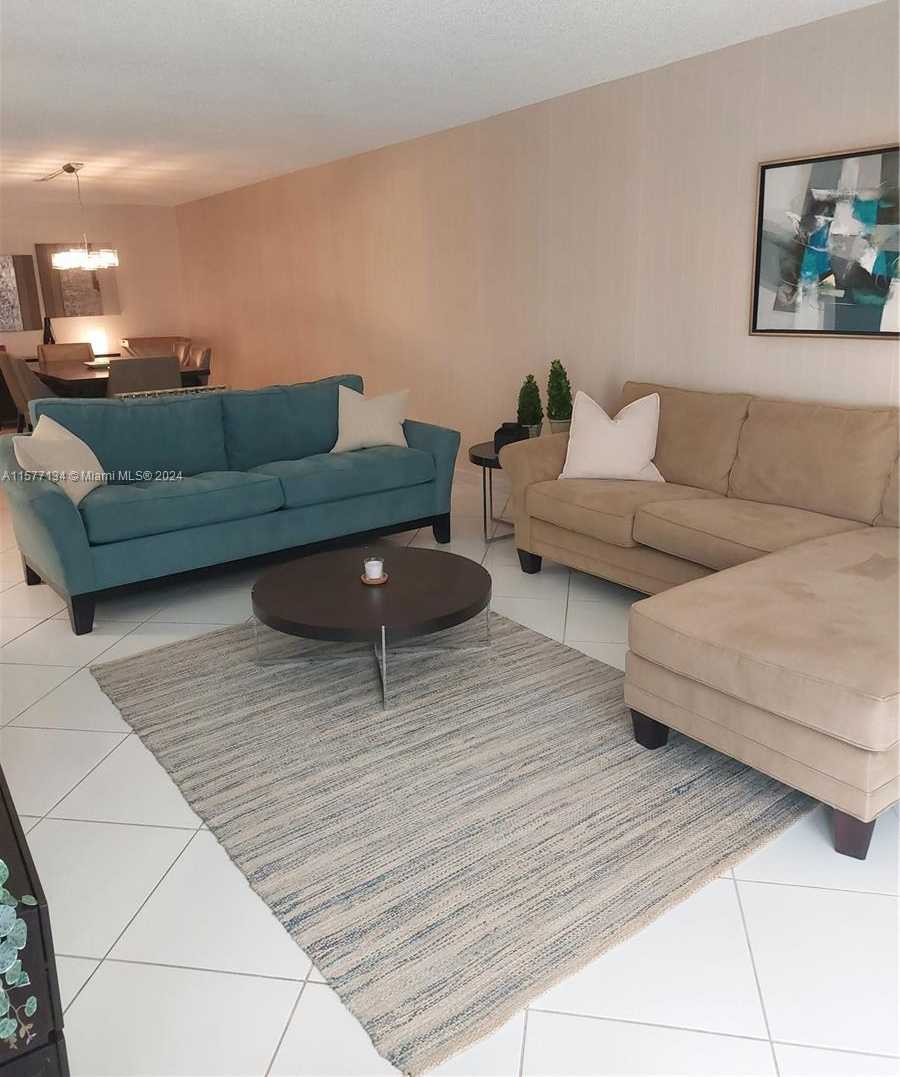 Small Image of 2401 COLLINS AVE #1107, Miami Beach Number 18