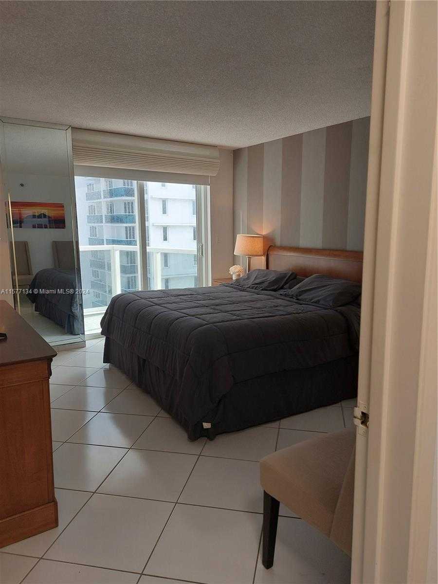 Small Image of 2401 COLLINS AVE #1107, Miami Beach Number 22