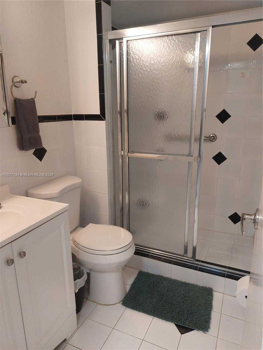 Small Image of 2401 COLLINS AVE #1107, Miami Beach Number 33