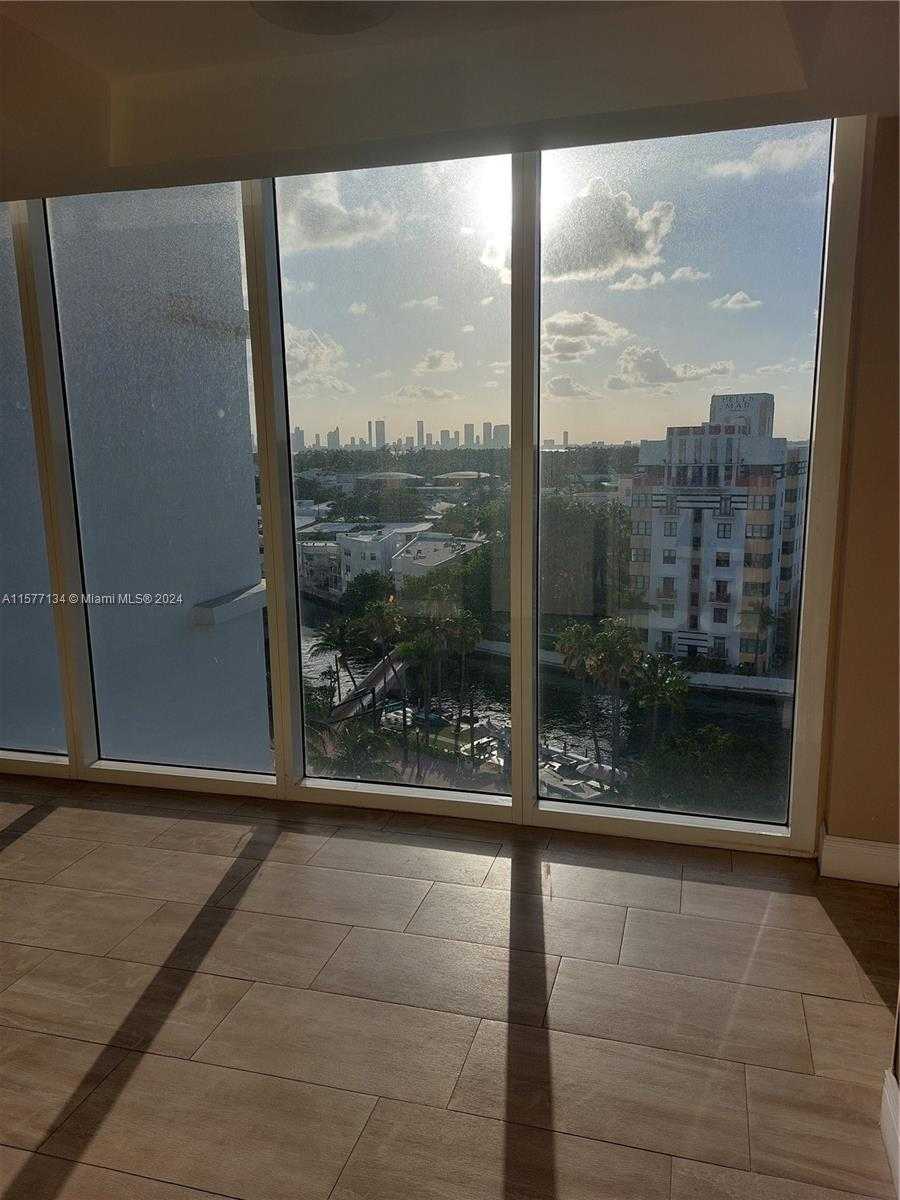 Small Image of 2401 COLLINS AVE #1107, Miami Beach Number 41