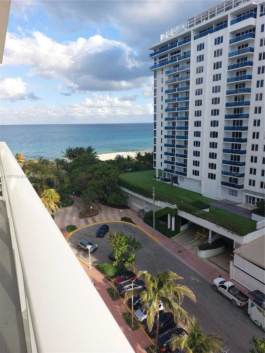 Small Image of 2401 COLLINS AVE #1107, Miami Beach Number 6