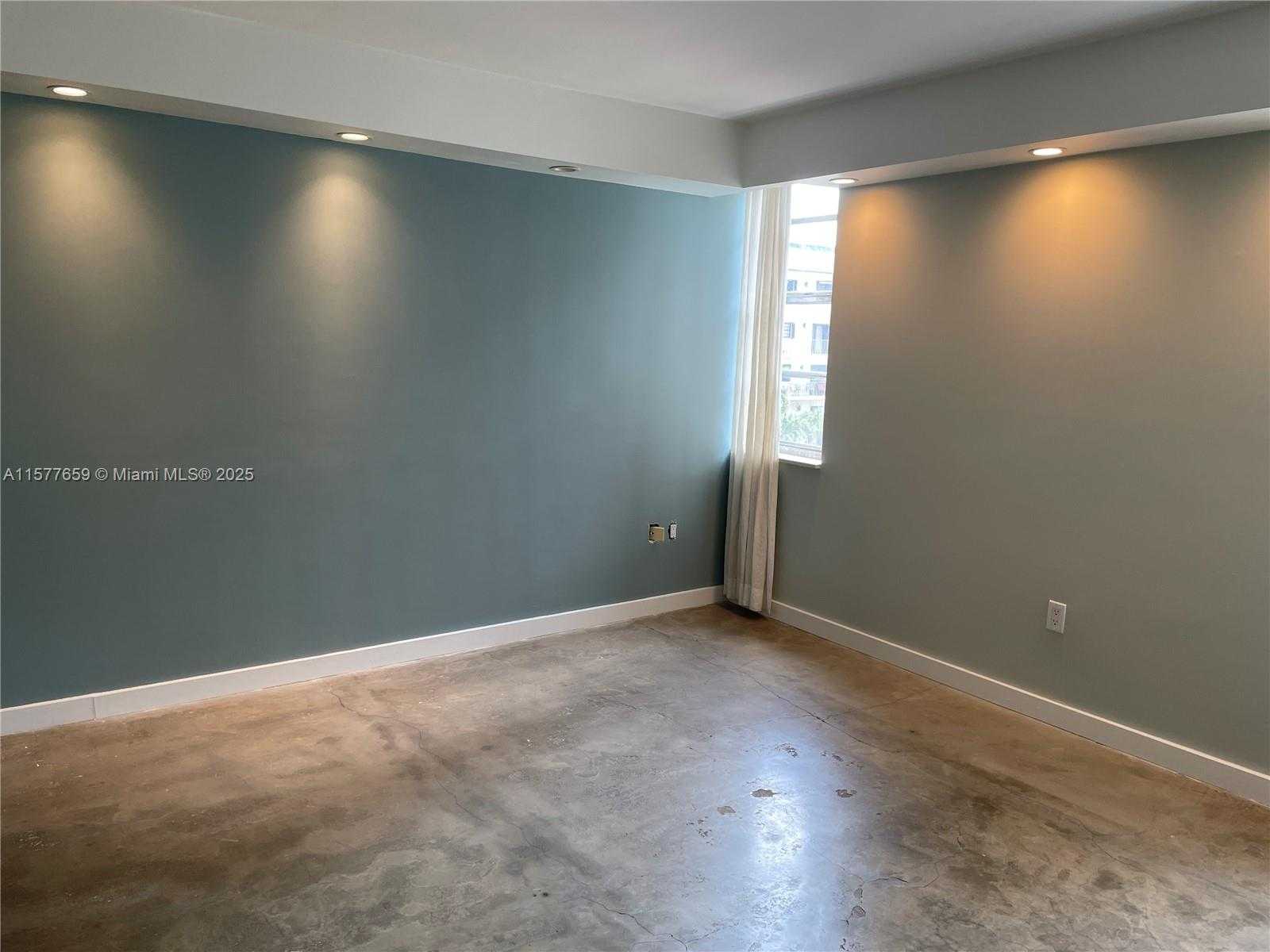 Small Image of 1331 LINCOLN RD #403, Miami Beach Number 12