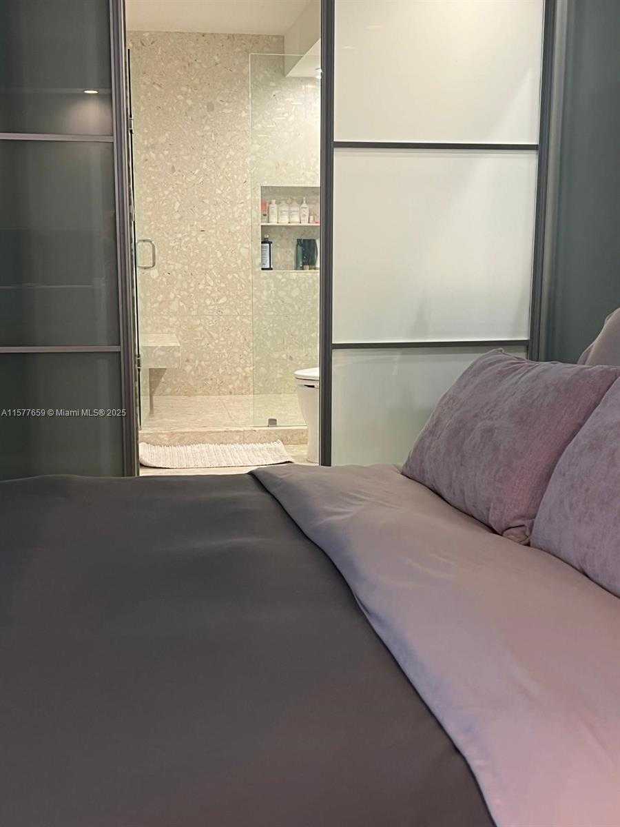 Small Image of 1331 LINCOLN RD #403, Miami Beach Number 18