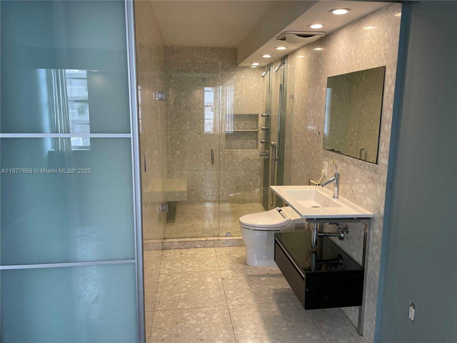 Small Image of 1331 LINCOLN RD #403, Miami Beach Number 19