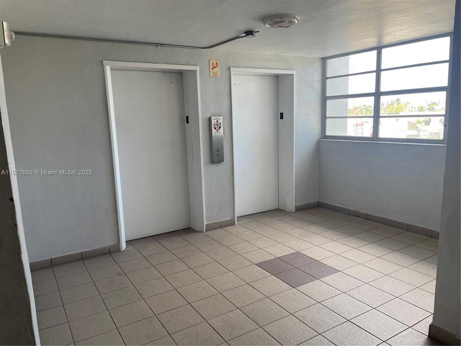 Small Image of 1331 LINCOLN RD #403, Miami Beach Number 34