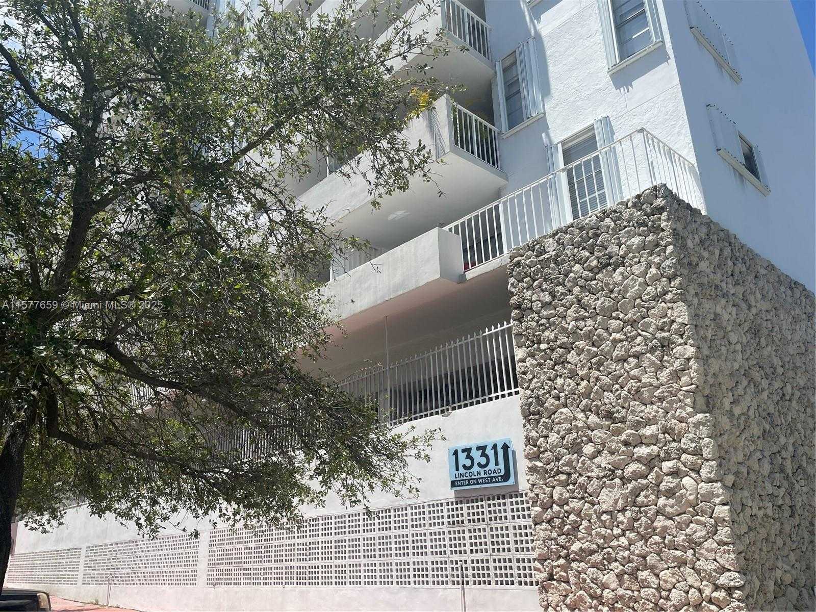 Small Image of 1331 LINCOLN RD #403, Miami Beach Number 44