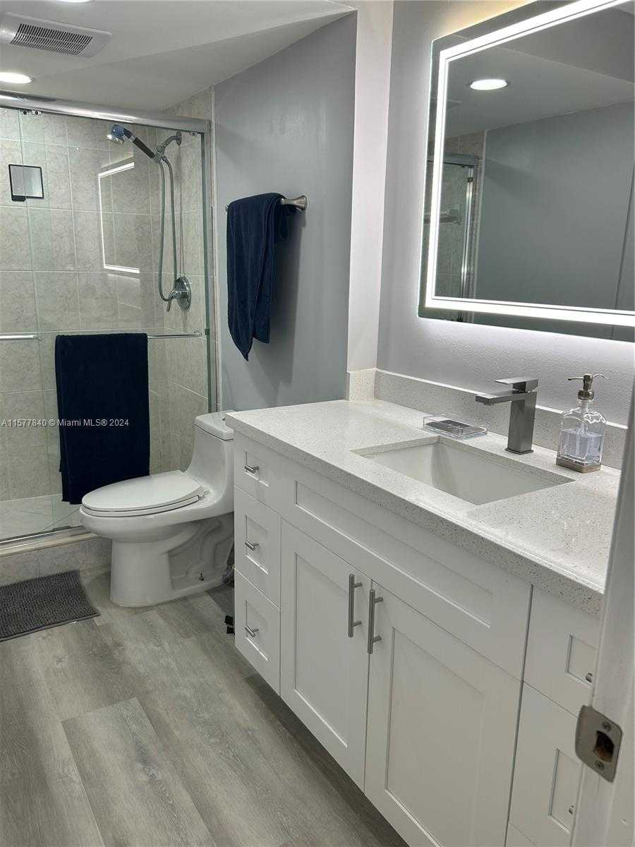 Small Image of 200 178TH DR #510, Sunny Isles Beach Number 19