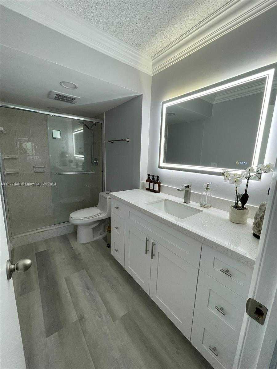 Small Image of 200 178TH DR #510, Sunny Isles Beach Number 23
