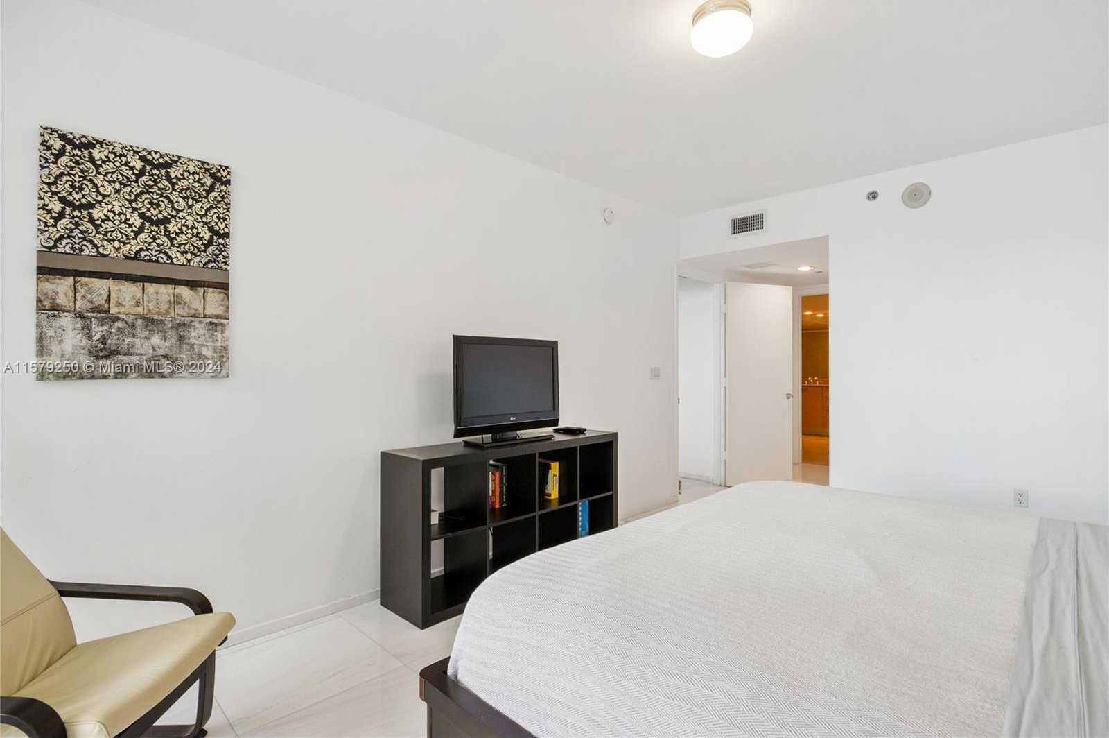 Small Image of 1830 SOUTH OCEAN DR #3211, Hallandale Beach Number 10