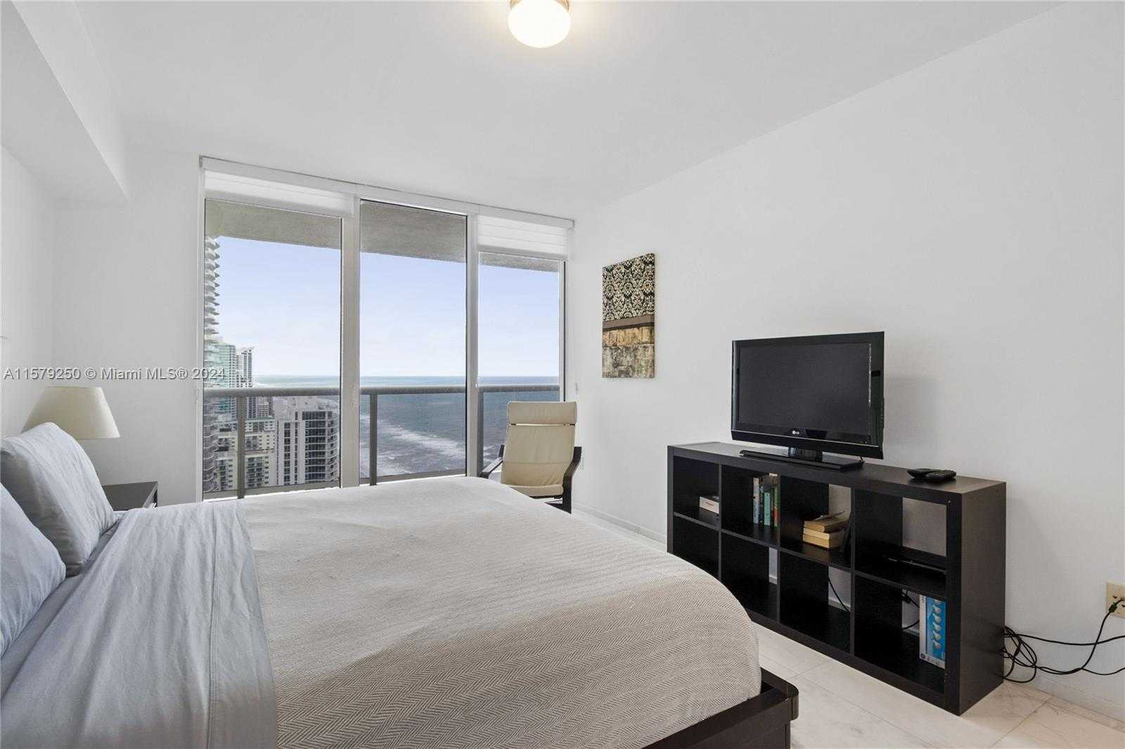 Small Image of 1830 SOUTH OCEAN DR #3211, Hallandale Beach Number 9