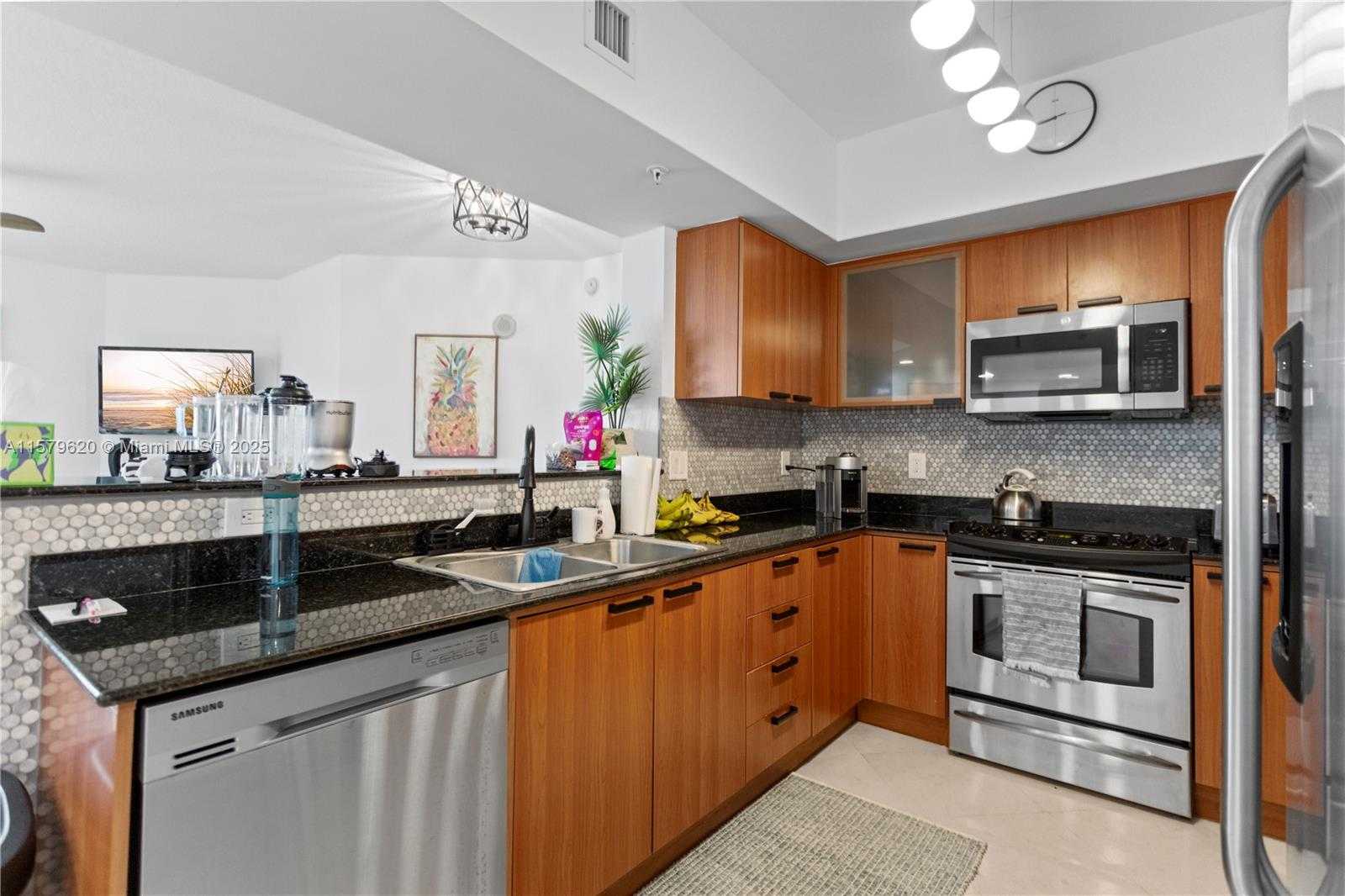 Small Image of 16699 COLLINS AVE #2709, Sunny Isles Beach Number 16