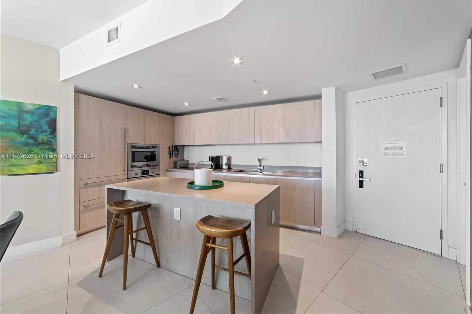 Small Image of 4111 SOUTH OCEAN DR #2904, Hollywood Number 9