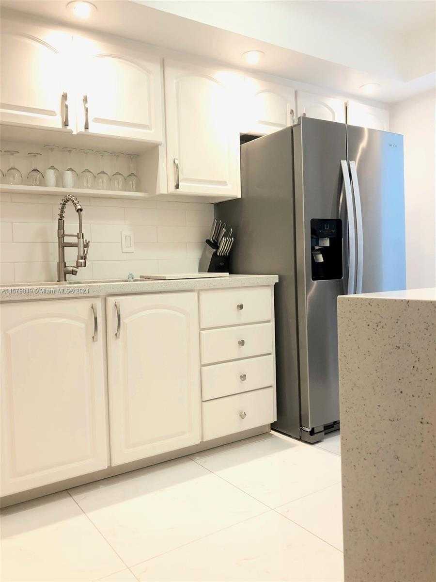 Small Image of 3901 SOUTH OCEAN DR #14M, Hollywood Number 27