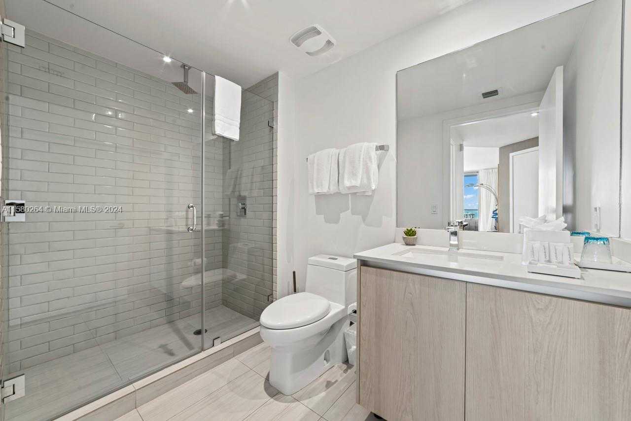 Small Image of 4010 SOUTH OCEAN DR #R3001, Hollywood Number 16