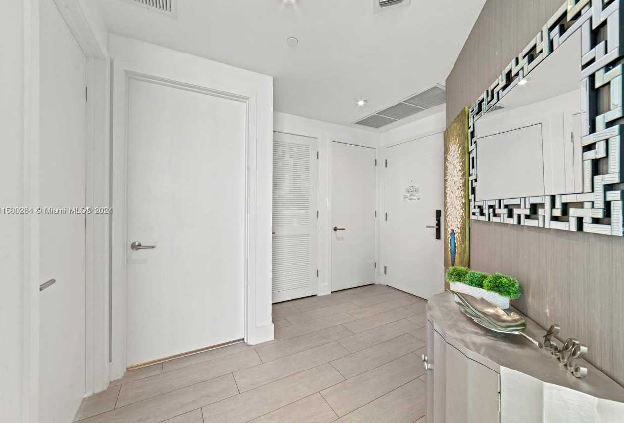 Small Image of 4010 SOUTH OCEAN DR #R3001, Hollywood Number 19