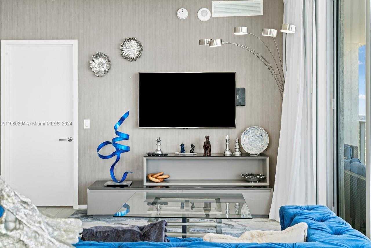 Small Image of 4010 SOUTH OCEAN DR #R3001, Hollywood Number 9