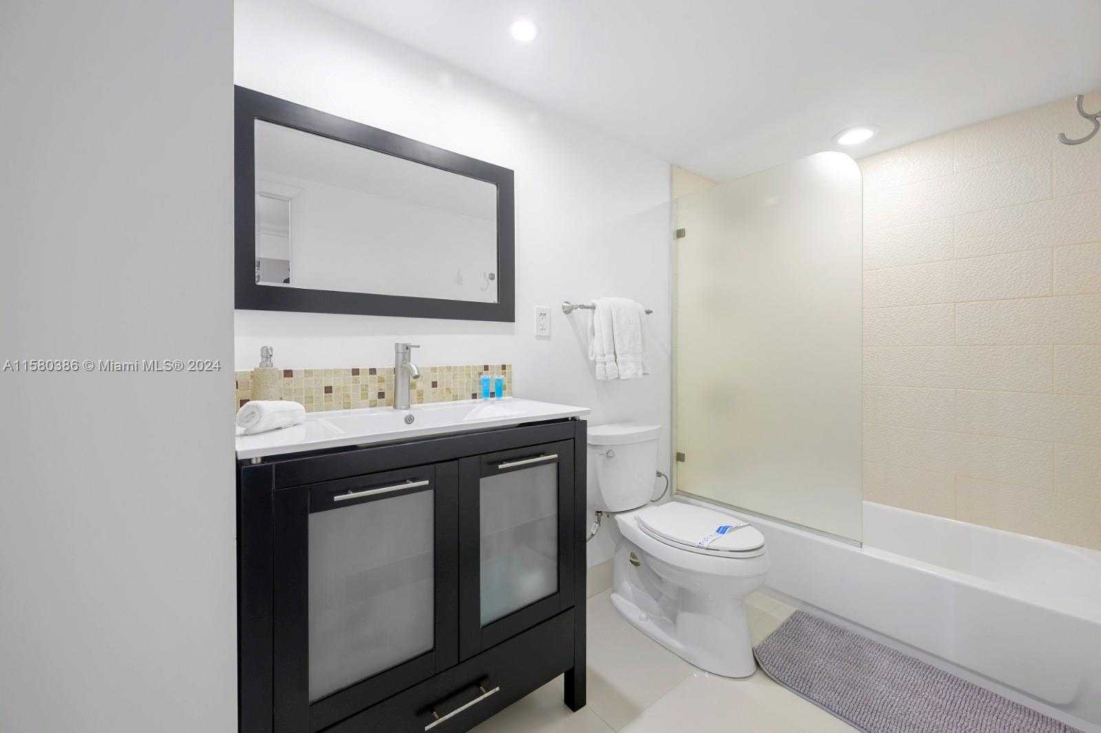 Small Image of 19370 COLLINS AVE #1103, Sunny Isles Beach Number 16