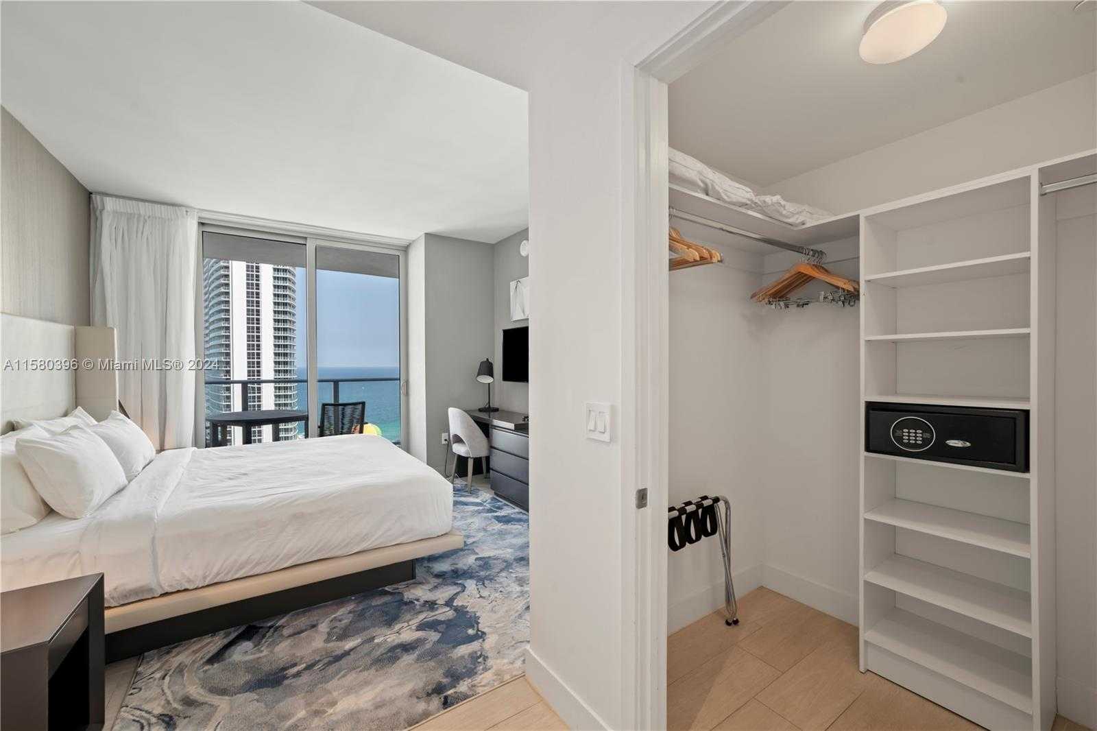 Small Image of 4010 #R2207, Hollywood Number 16