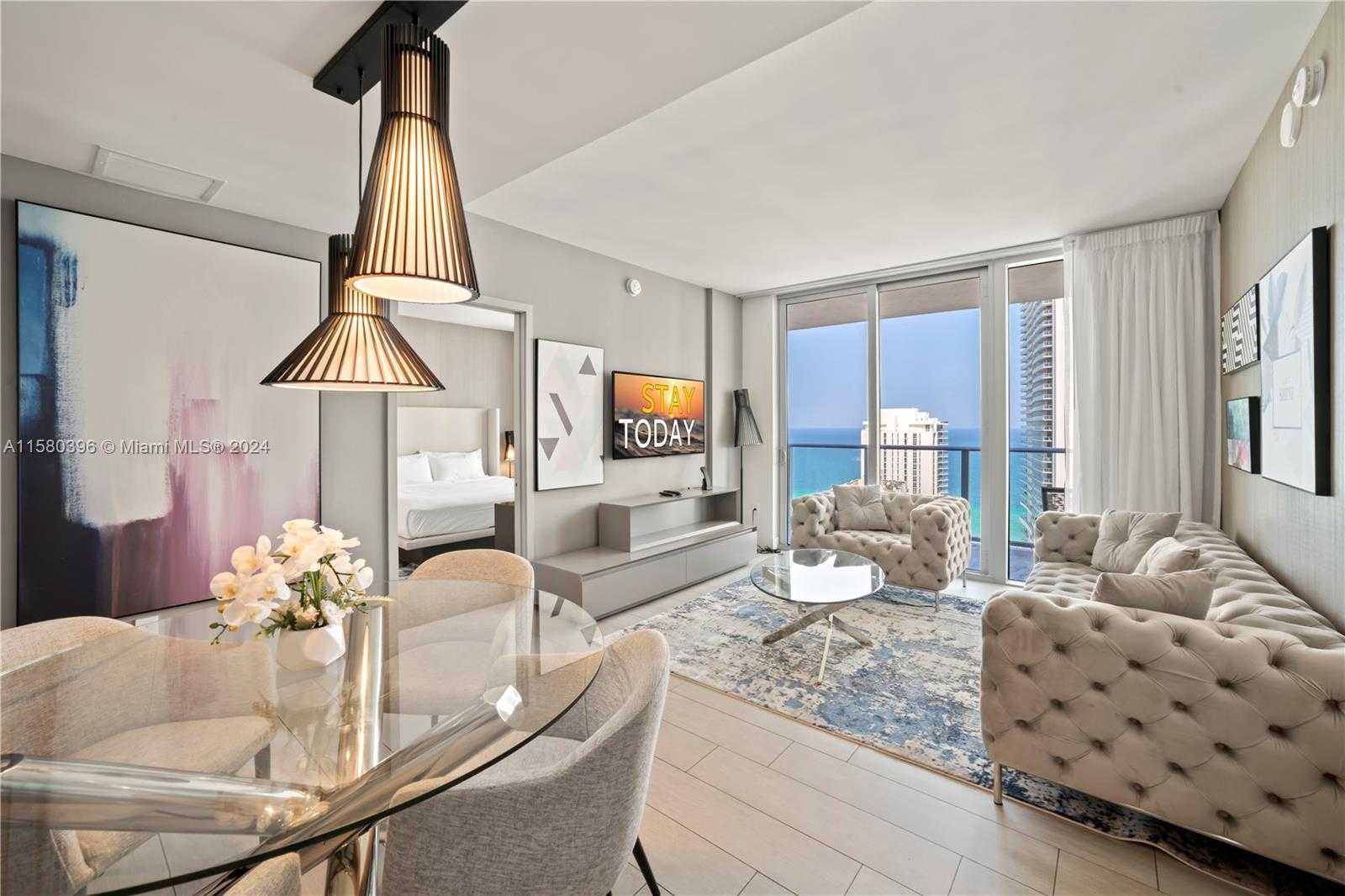 Small Image of 4010 #R2207, Hollywood Number 5