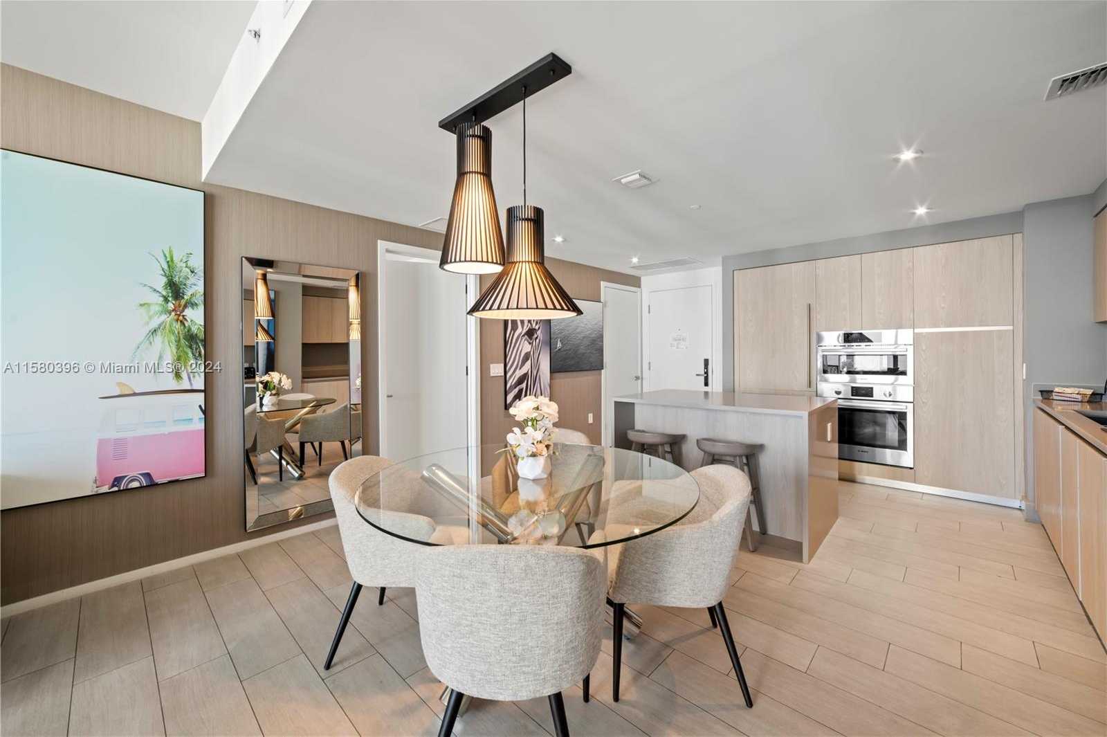 Small Image of 4010 #R2207, Hollywood Number 8