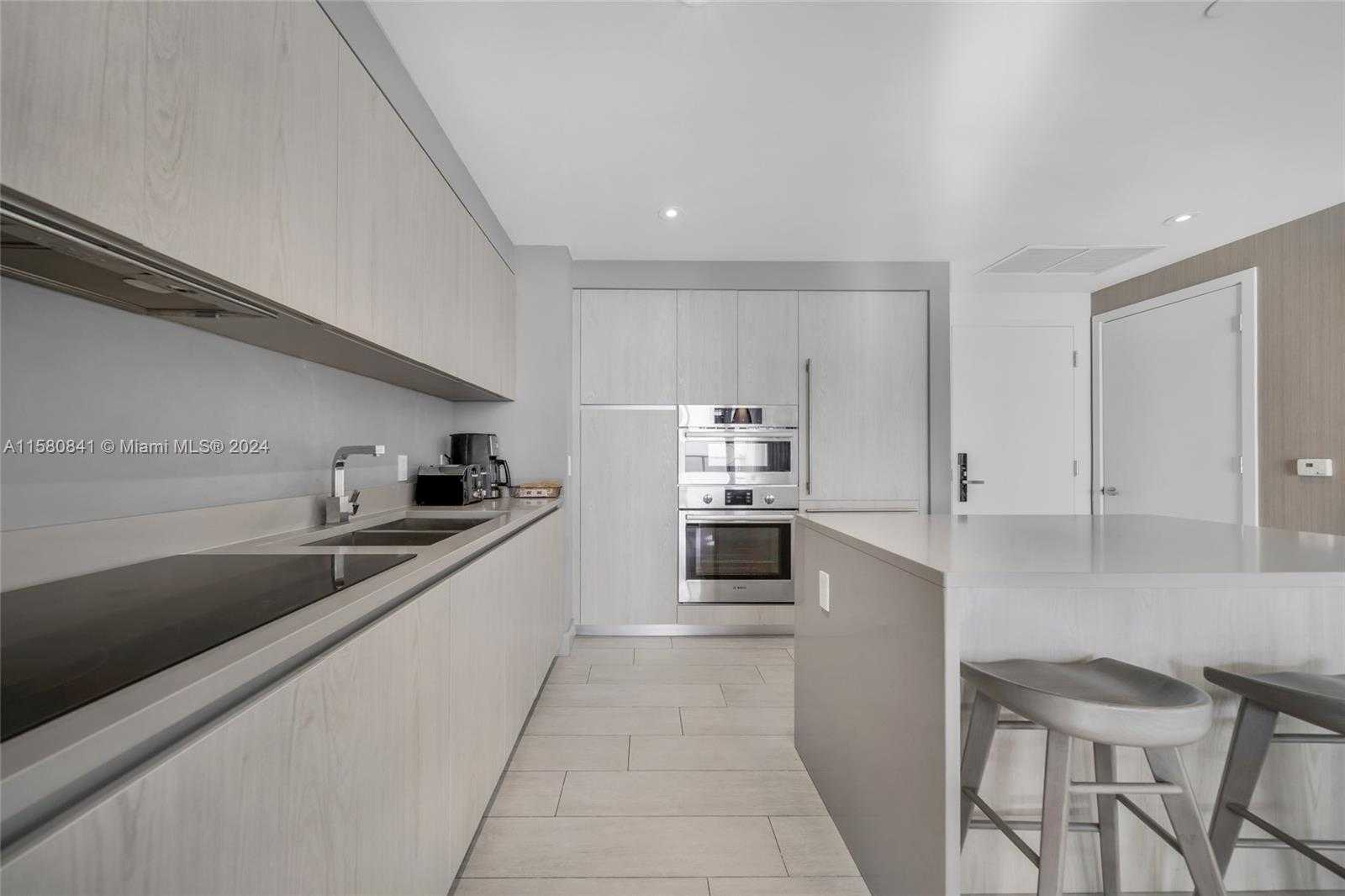 Small Image of 4010 SOUTH OCEAN DR #R2305, Hollywood Number 11