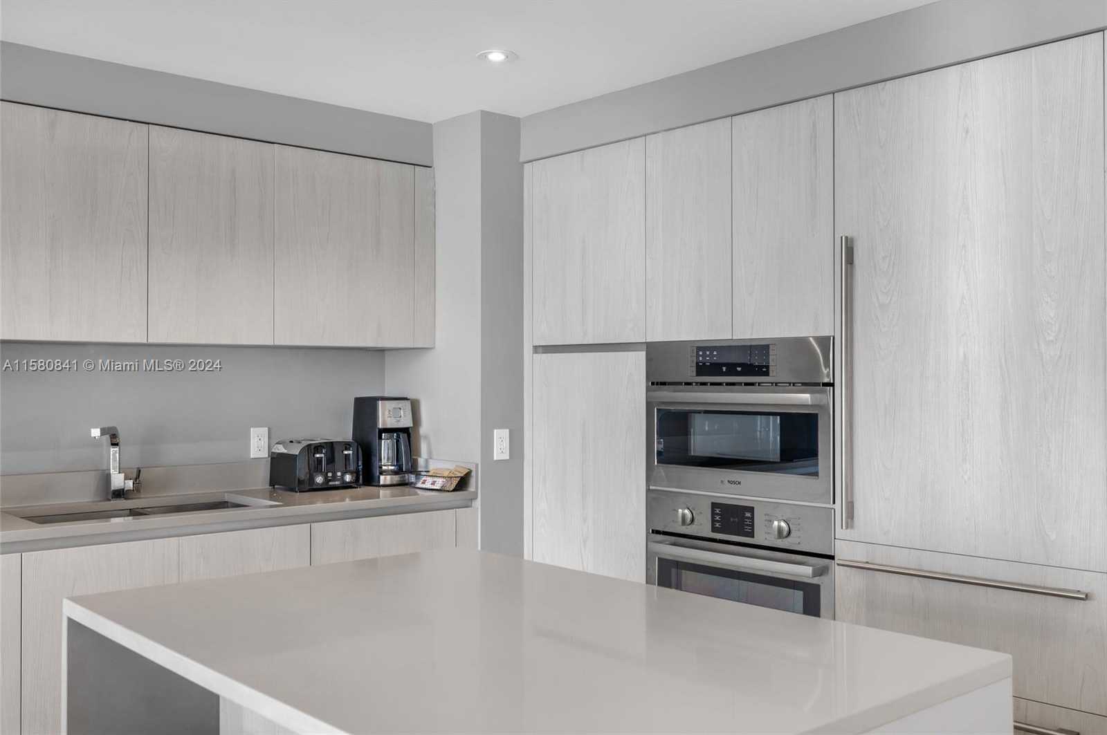 Small Image of 4010 SOUTH OCEAN DR #R2305, Hollywood Number 18