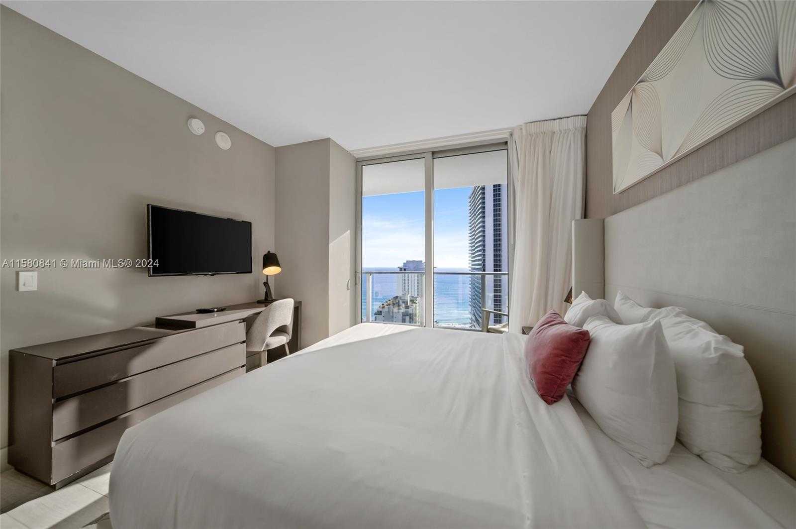 Small Image of 4010 SOUTH OCEAN DR #R2305, Hollywood Number 40